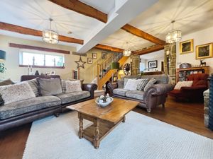 Lounge- click for photo gallery